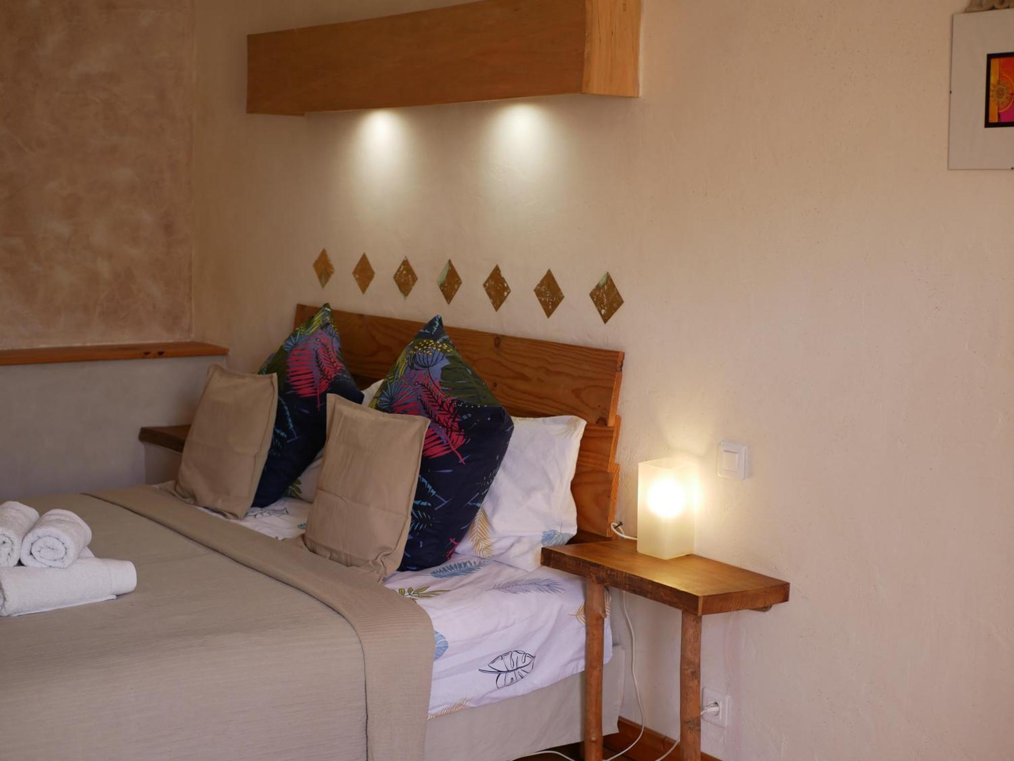 Bed and Breakfast Les Jardins De Lumiere Brusque Esterno foto