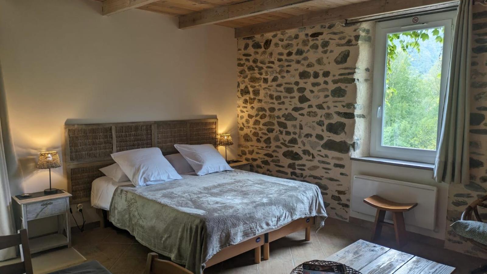 Bed and Breakfast Les Jardins De Lumiere Brusque Esterno foto