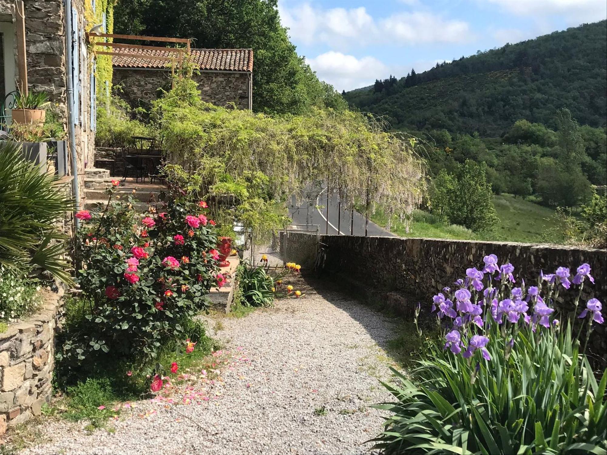 Bed and Breakfast Les Jardins De Lumiere Brusque Esterno foto